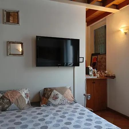 Del Bosco E Del Elimar Frühstückspension 3*