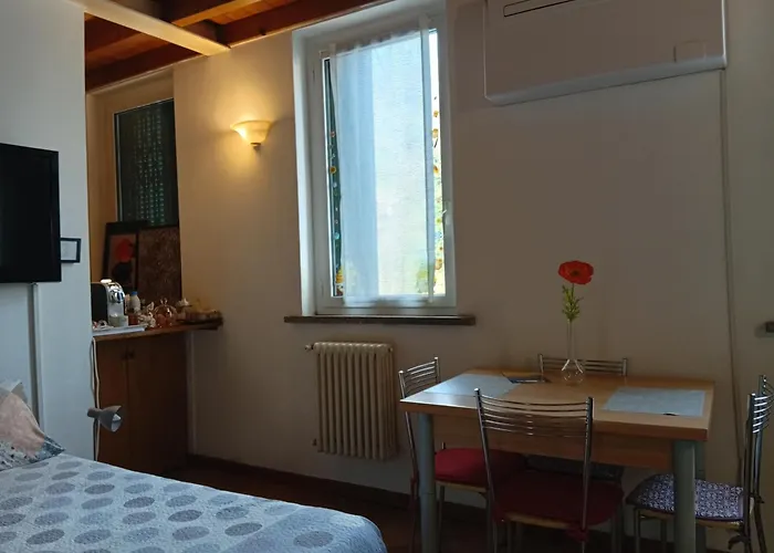 Alojamento de Acomodação e Pequeno-almoço Del Bosco E Del Elimar 3*